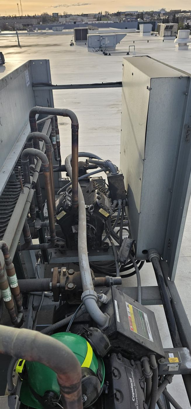 Rooftop compressor service